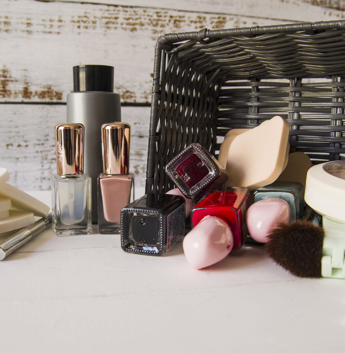 Les 25 produits cosmétiques à acheter pour une beauté aussi tendance  qu'efficace 