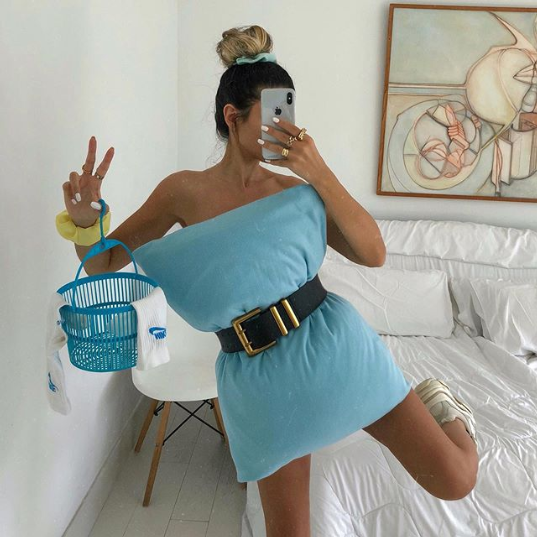 D’où vient le Quarantine Pillow Challenge dont tout le monde parle sur Instagram ?
