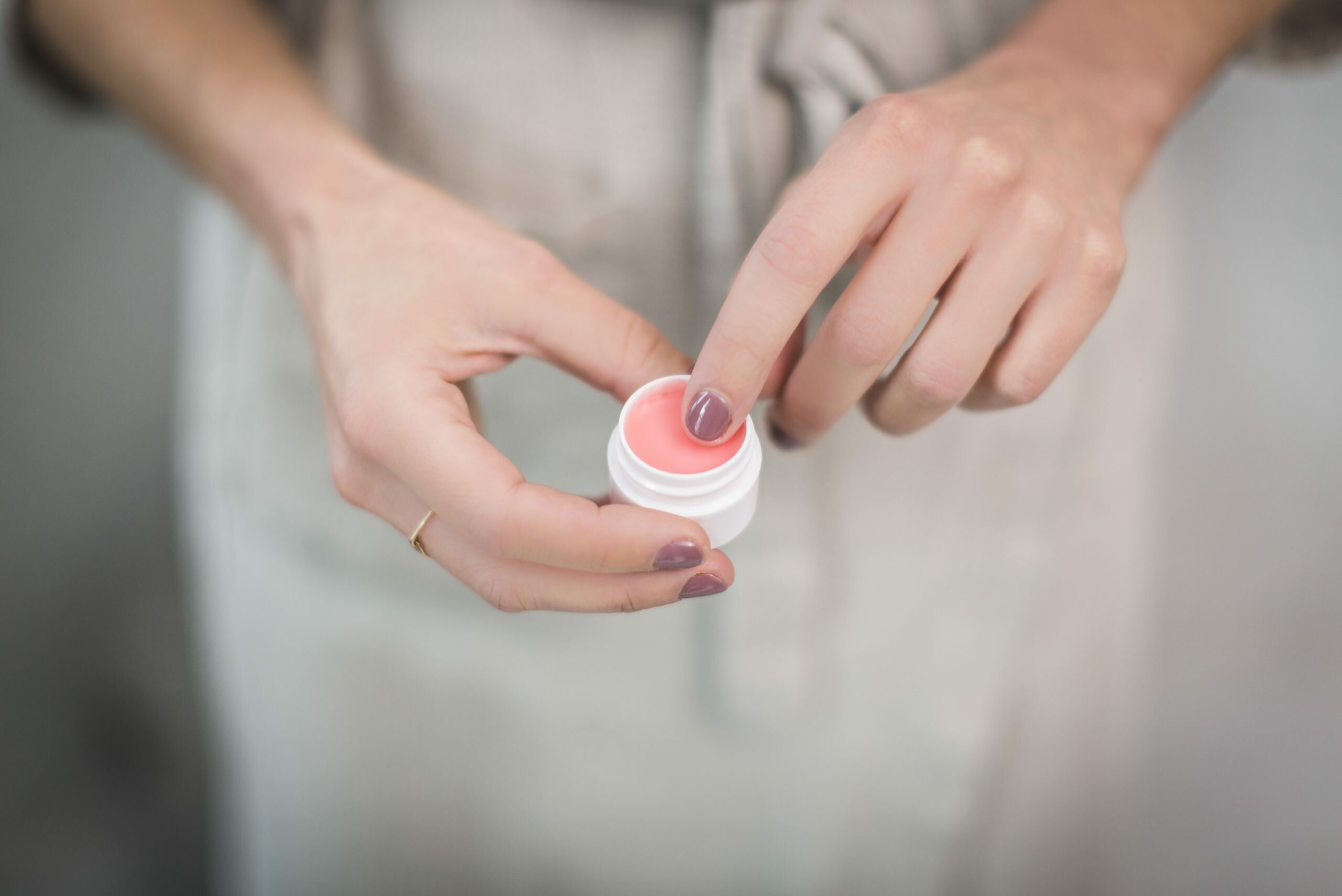 Échantillons de produits cosmétiques : quelle est la durée de conservation ?