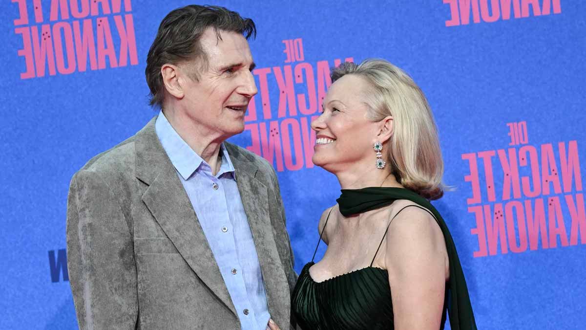 Pamela Anderson et Liam Neeson