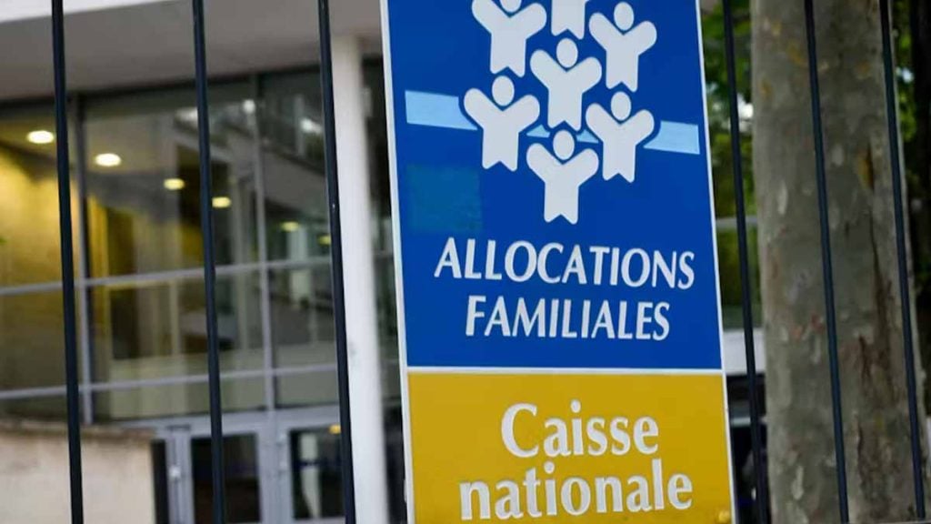 fausse conseillère CAF