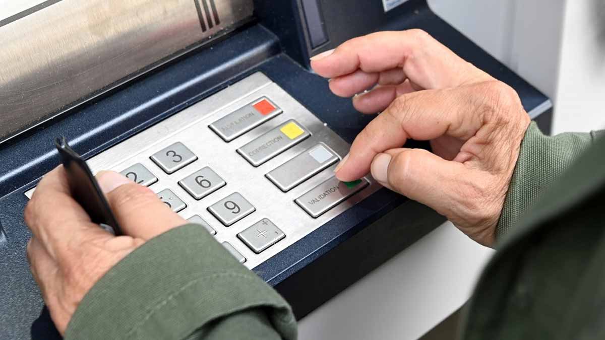 distributeurs de billets