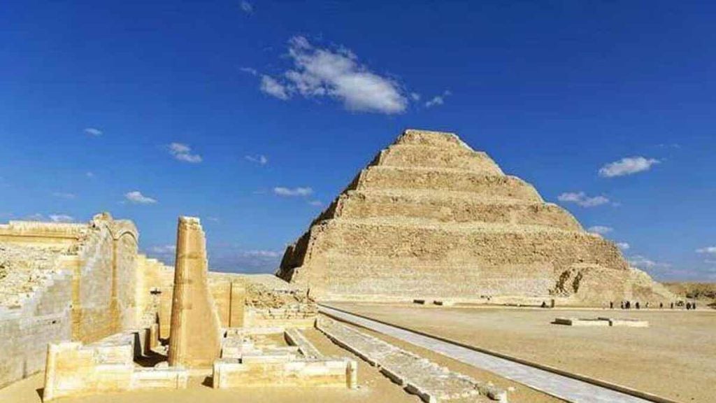 Les pyramides