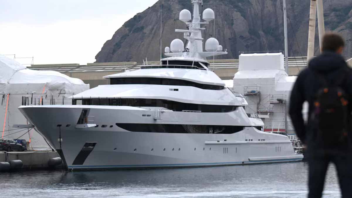 superyacht