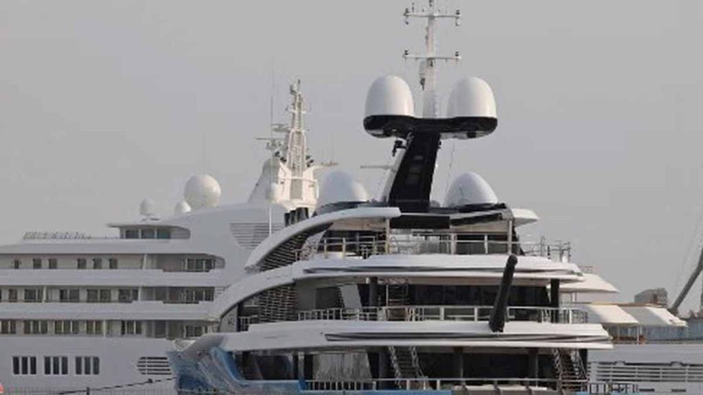 superyacht