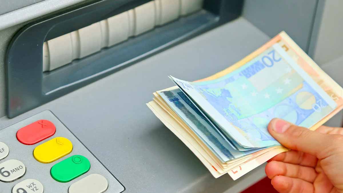 distributeurs de billets